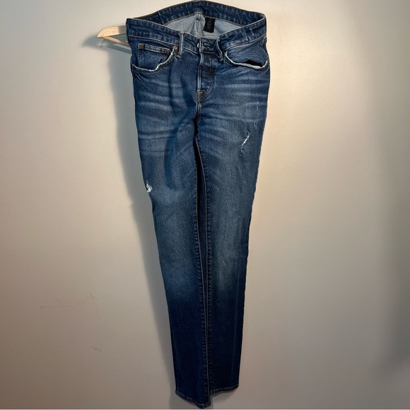 H&M Skinny Jeans in Dark Wash Denim. Button Fly. Size 32. - Picture 2 of 5